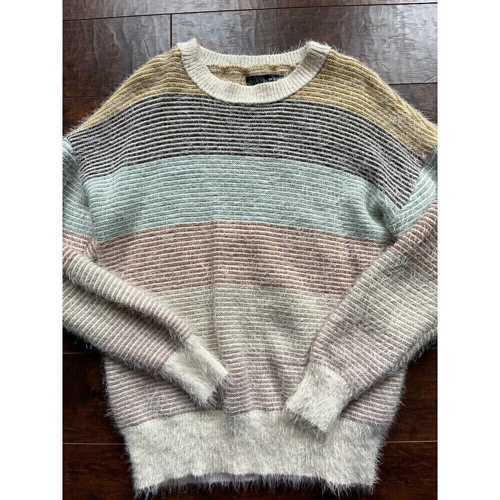 On Blue Colorful Casual Eyelet Pull Over Sweater Womens READ BELOW